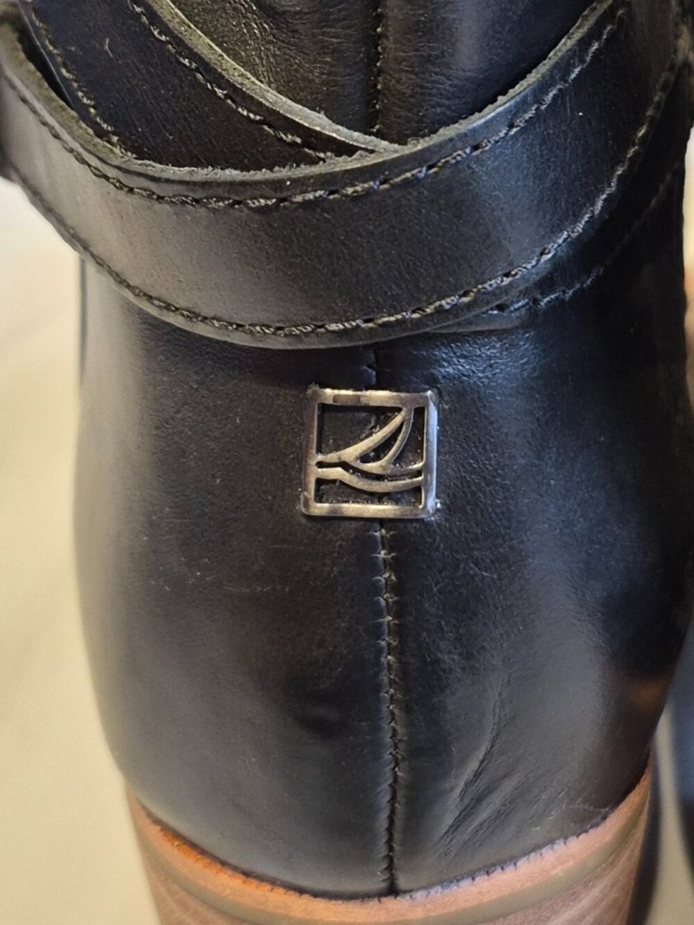 New In Box sz 7M Sperry Top-Sider Black Onyx Chelton Leather Booties - Picture 10 of 10